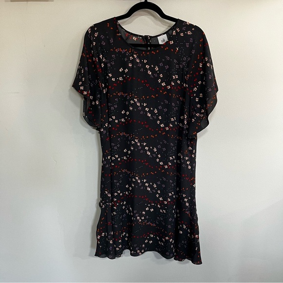 CAbi Style 3828 Muse Floral Dress - Picture 3 of 13